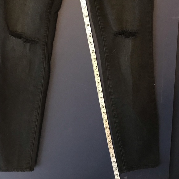 Capris - Picture 4 of 5